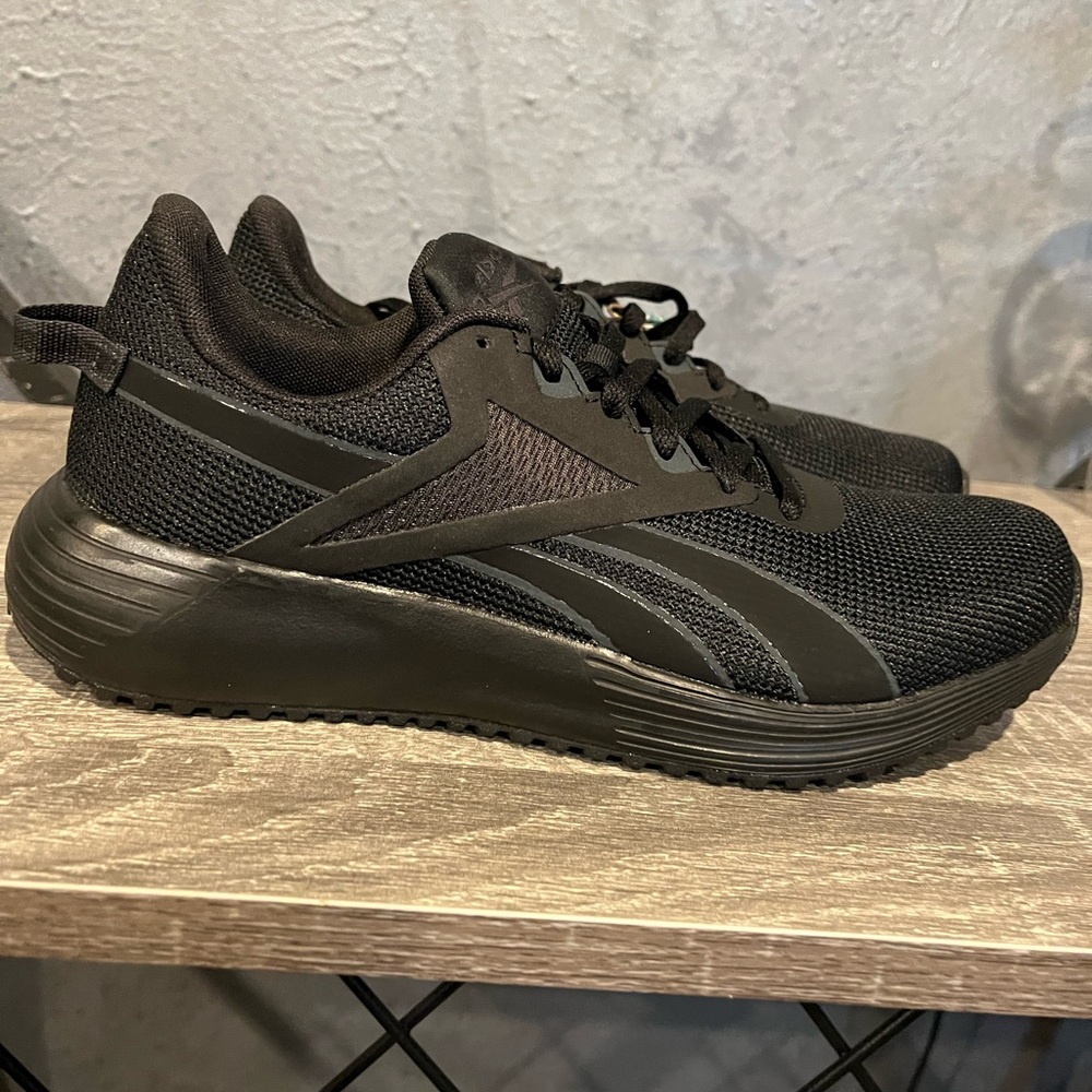 Reebok Lite Plus 3.0 Women Athletic Sneakers Size 7.5. All Black. NWT
